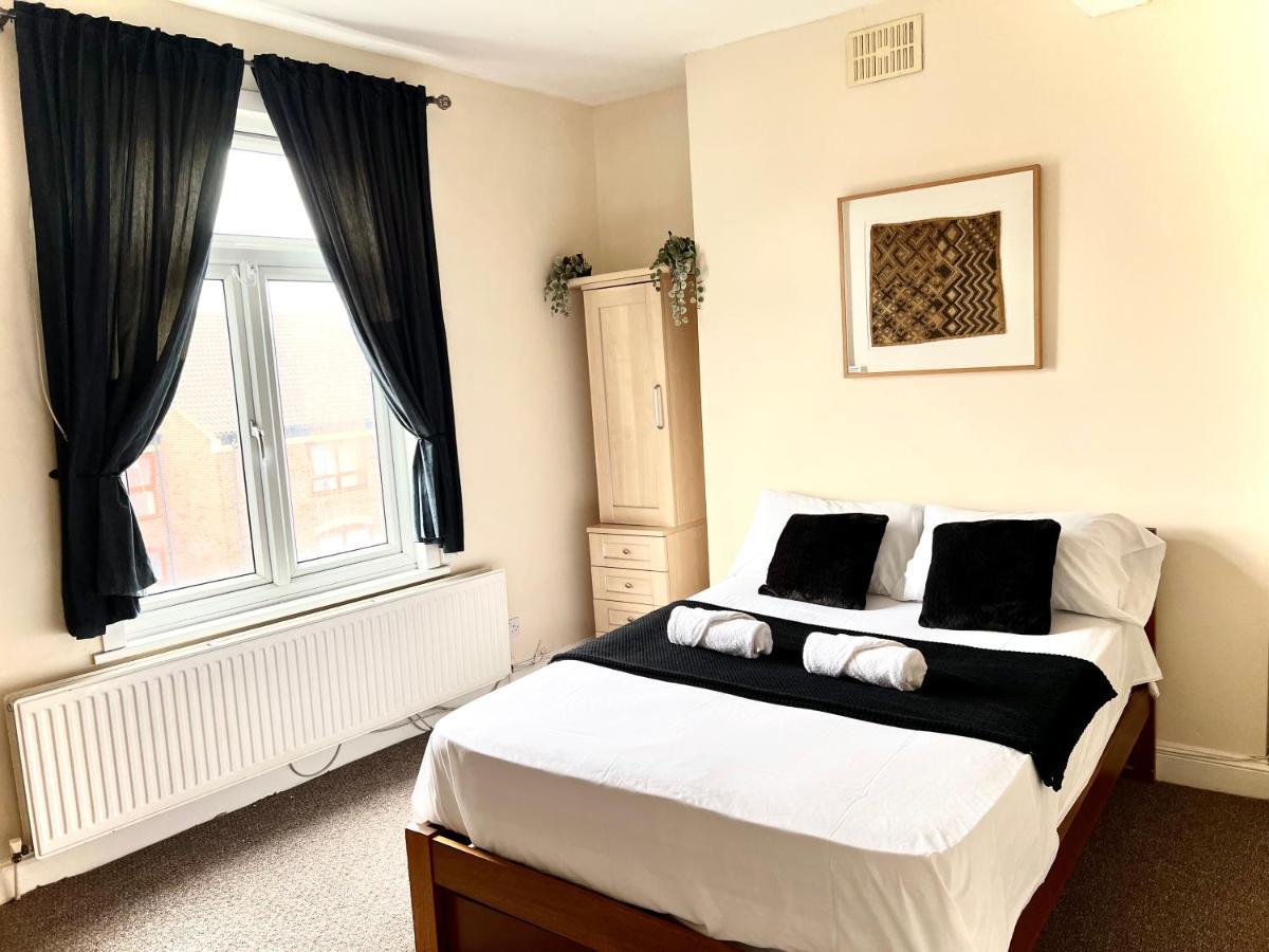 Aldgate Holiday Rooms Лондон Экстерьер фото