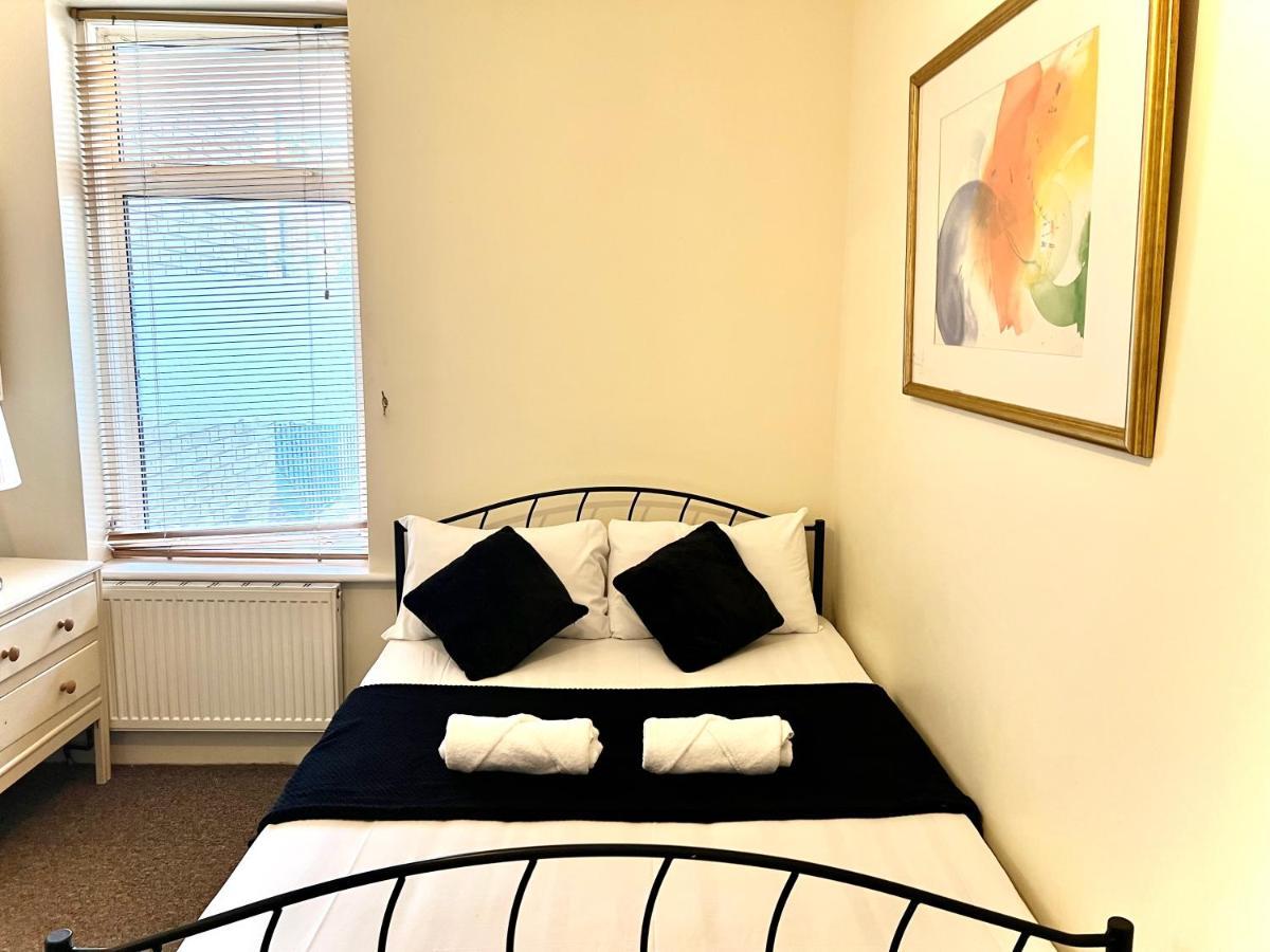 Aldgate Holiday Rooms Лондон Экстерьер фото